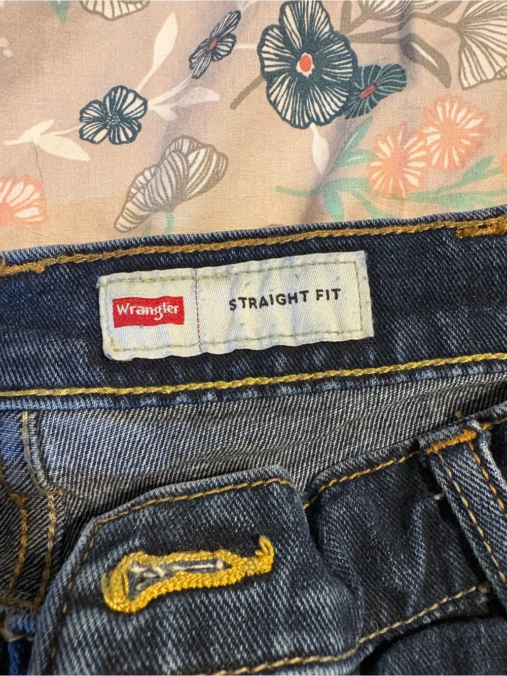 Wrangler Straight Fit Jeans 34x32 Dark Wash Classic Denim Men’s - Picture 2 of 6